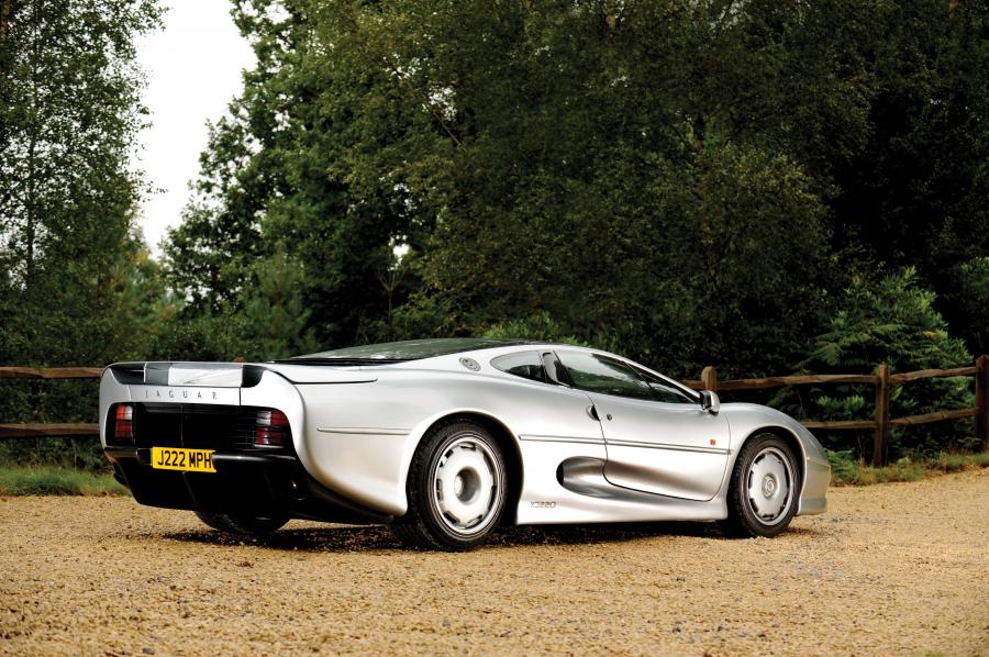  Jaguar XJ220 1993 года  (фото 27 из 28)